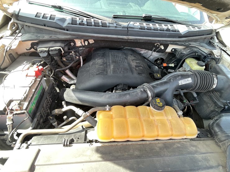 #5673-•-2015-f150-xlt-4x4-extended-cab-(has-wi-title)-image-94