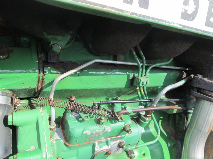 john-deere-2240-image-14