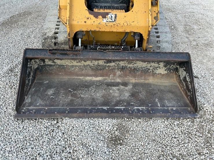 2018-caterpillar-279d-image-9