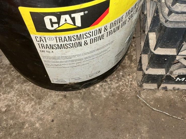 #235-•-hydraulic-pump,-tools,-and-parts-image-6