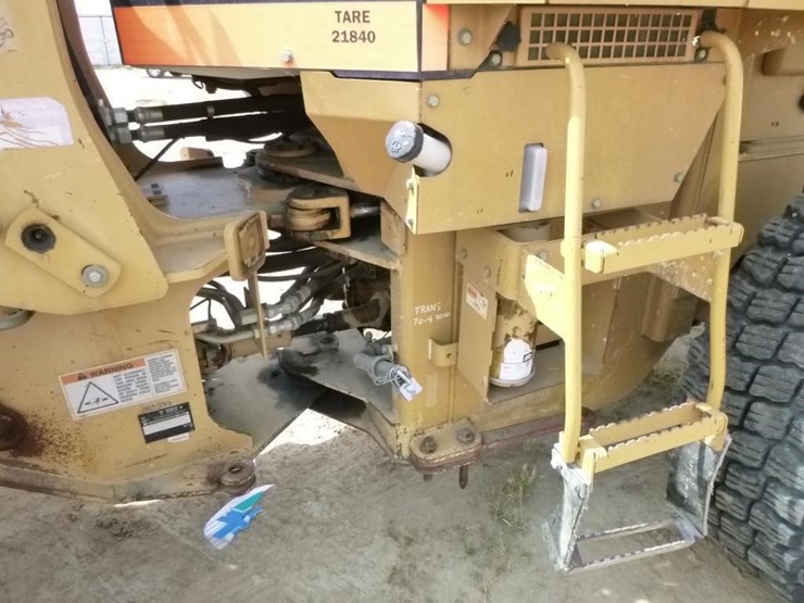 2004-caterpillar-924gz-image-28