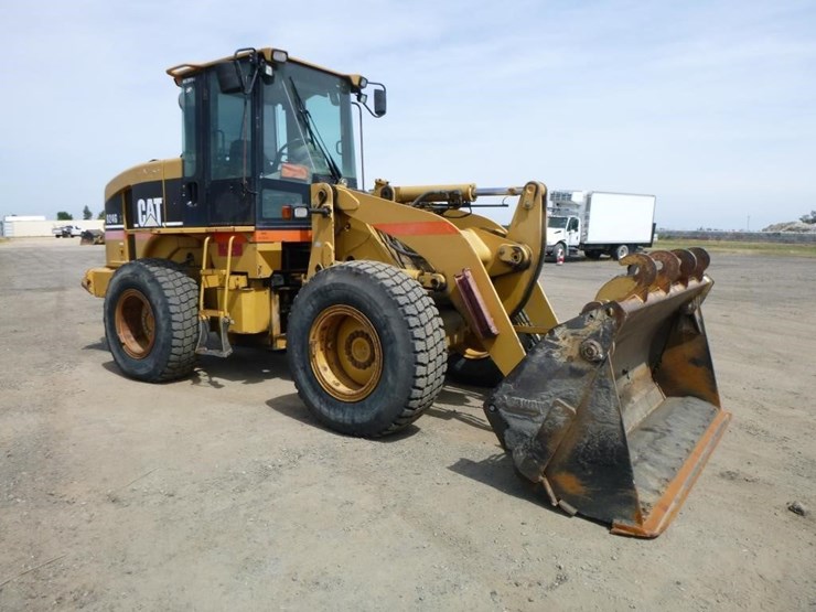 2004-caterpillar-924gz-image-3