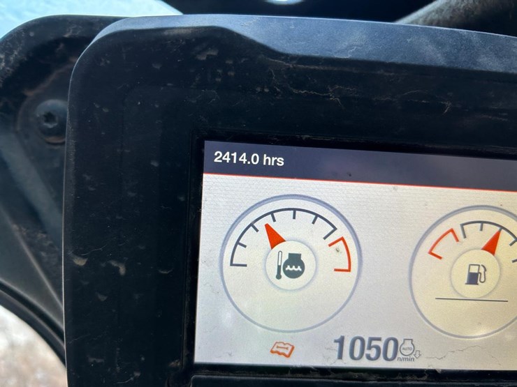 2021-bobcat-t76-image-23