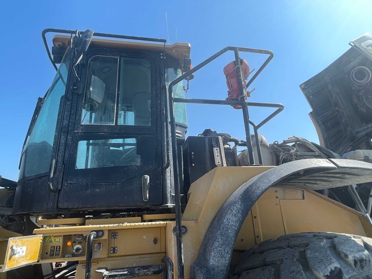 caterpillar-982m-image-40