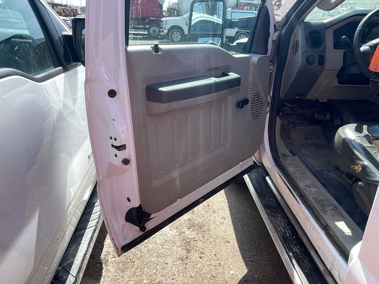 #5672-•-2010-f250-4x4-extended-cab-(has-wi-title)-image-41