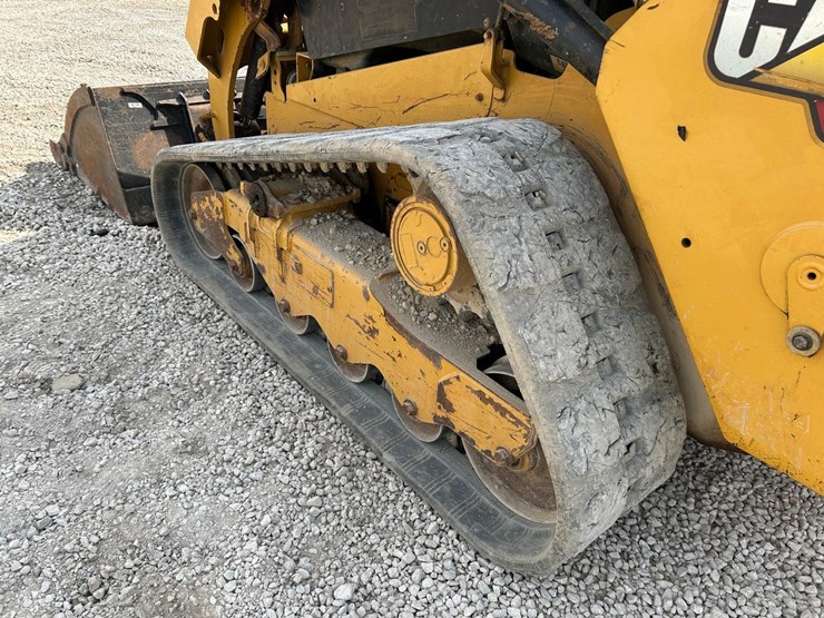 2020-caterpillar-259d3-image-18