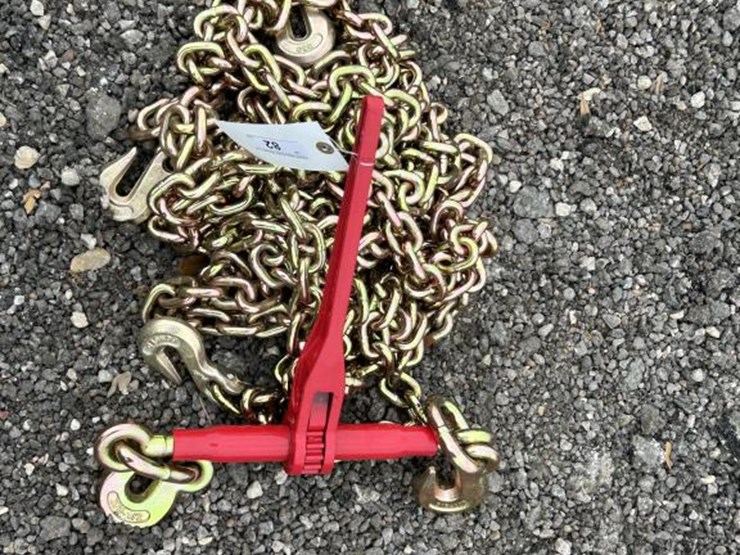 #82-•-(2)-3/8"-20'-chains-&-(1)-9,200-lb-boomer-image-1