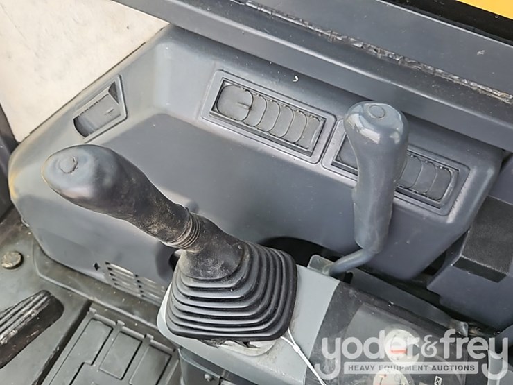 2016-komatsu-pc56-7-image-34