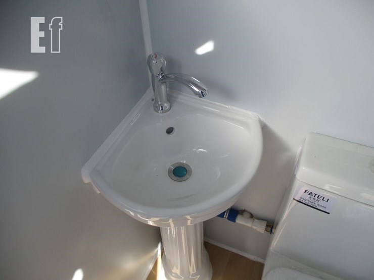 47"-x-86"-x-85"-double-stall-bathroom-image-7