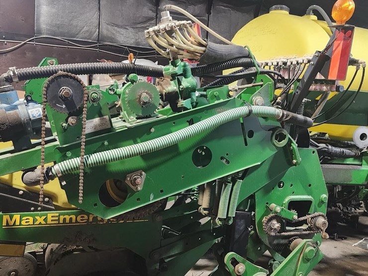 john-deere-1770nt-image-15