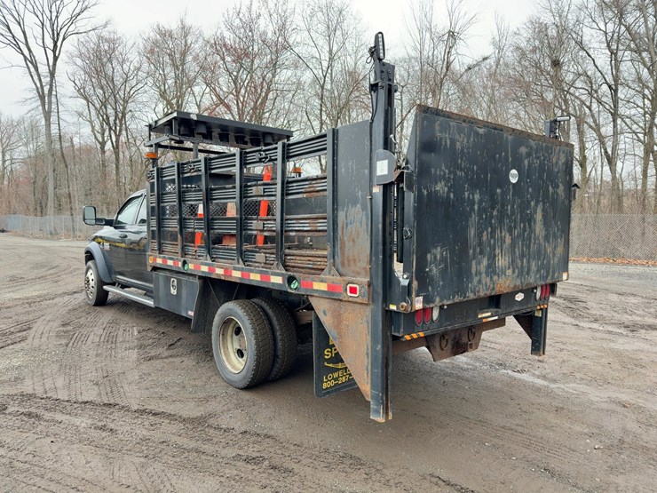 2015-dodge-ram-4500hd-image-3