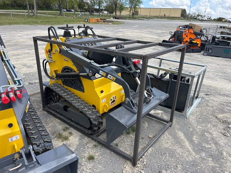 #11-•-2026-ats-t460-mini-skid-steer-loader-image-1