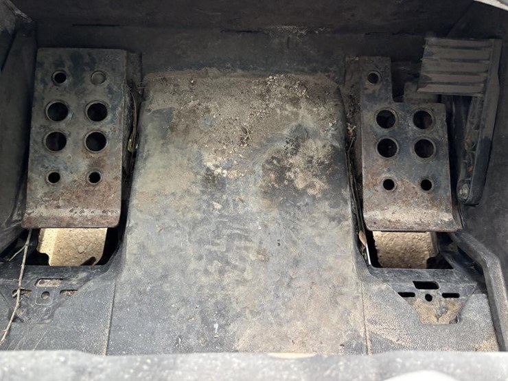 2019-bobcat-t650-image-36