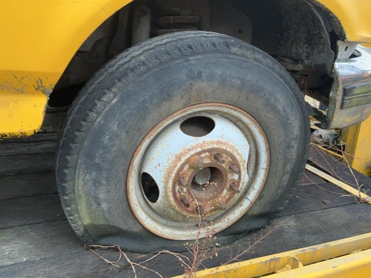 1993-ford-f350-xlt-image-22