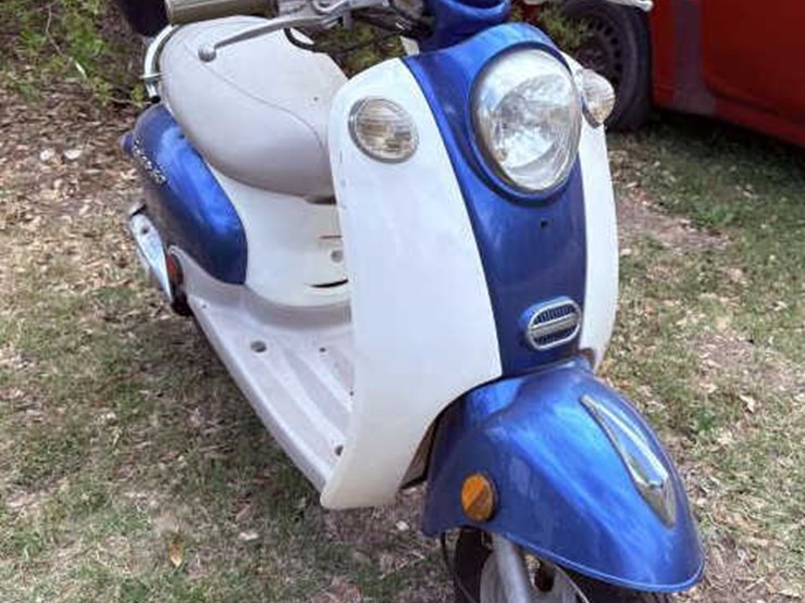 #106-•-2012-taotao-50-moped-image-3