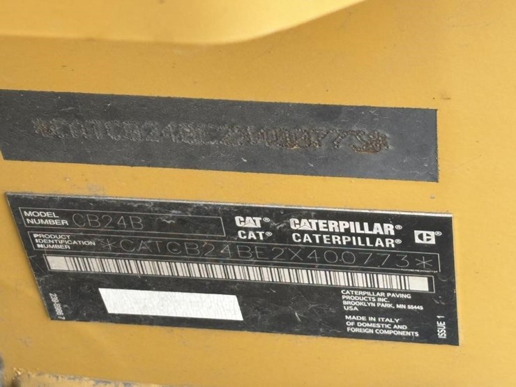 2002-caterpillar-cb24b-image-42
