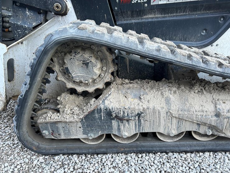 2021-bobcat-t76-image-13