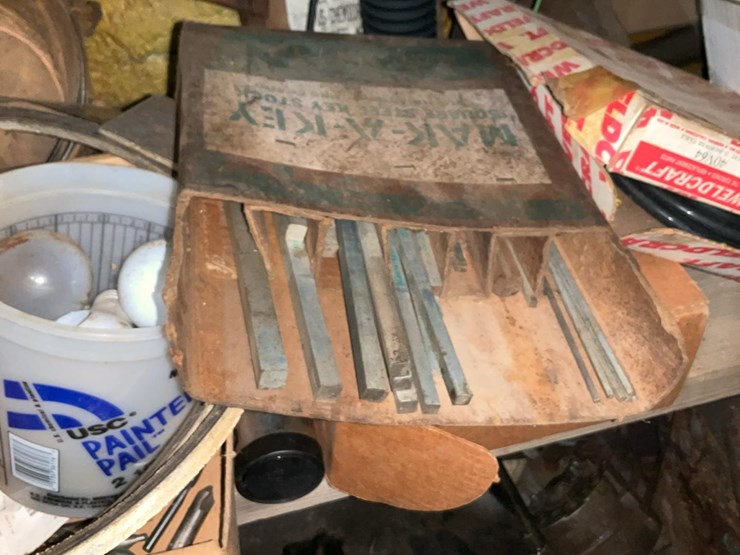 #264-•-cantilever-rack-and-contents-image-17