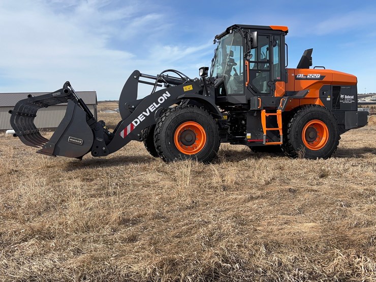 2022-develon-dl220-7-image-2