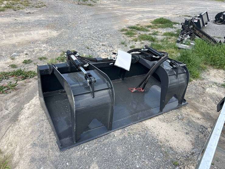 #46-•-72”-skid-steer-grapple-bucket-image-1