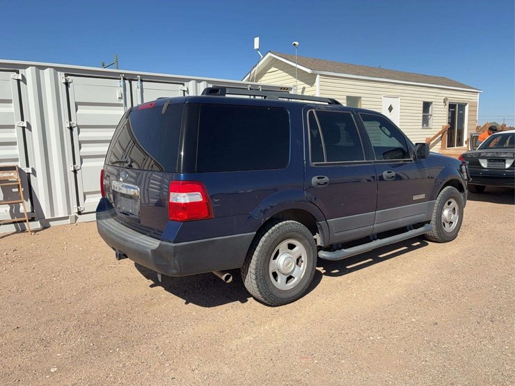 2007-ford-expedition-xlt-image-2