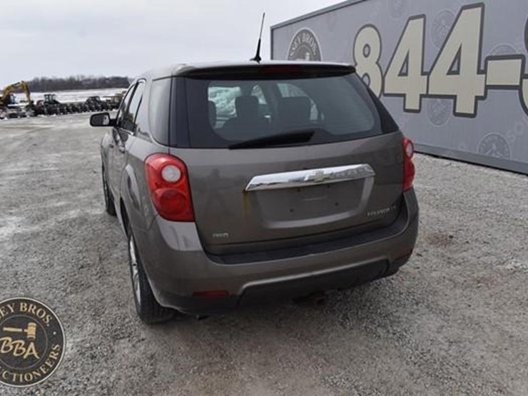 2010-chevrolet-equinox-ls-image-5