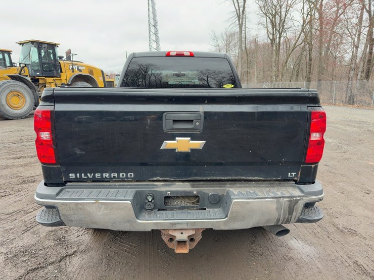 2016-chevrolet-silverado-2500hd-image-4