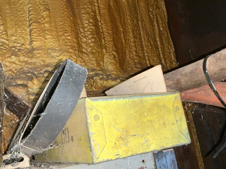 #231-•-parts-shelf-and-contents-image-47