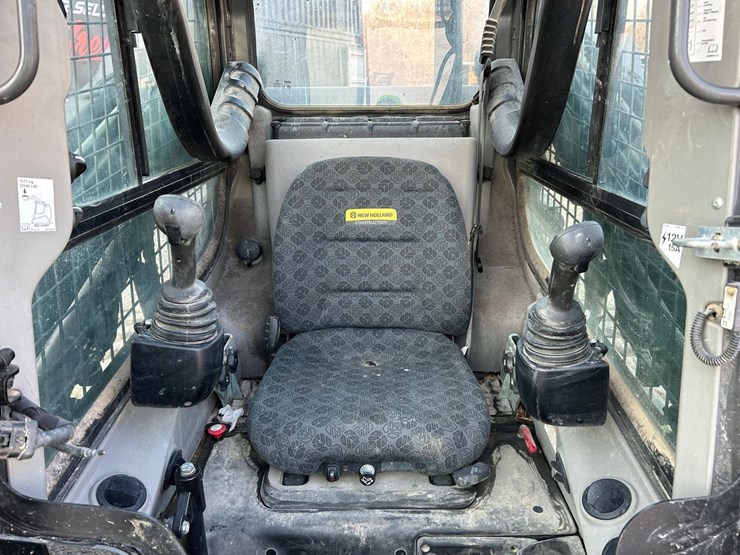 2023-new-holland-c337-image-19