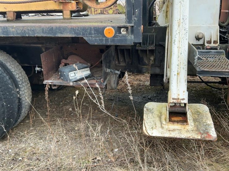 #303-•-mack-crane-truck-image-38