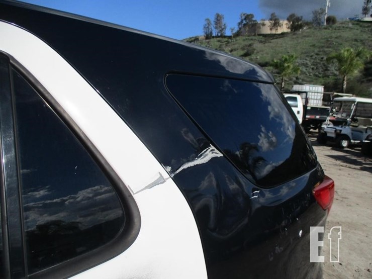 2018-ford-explorer-image-15