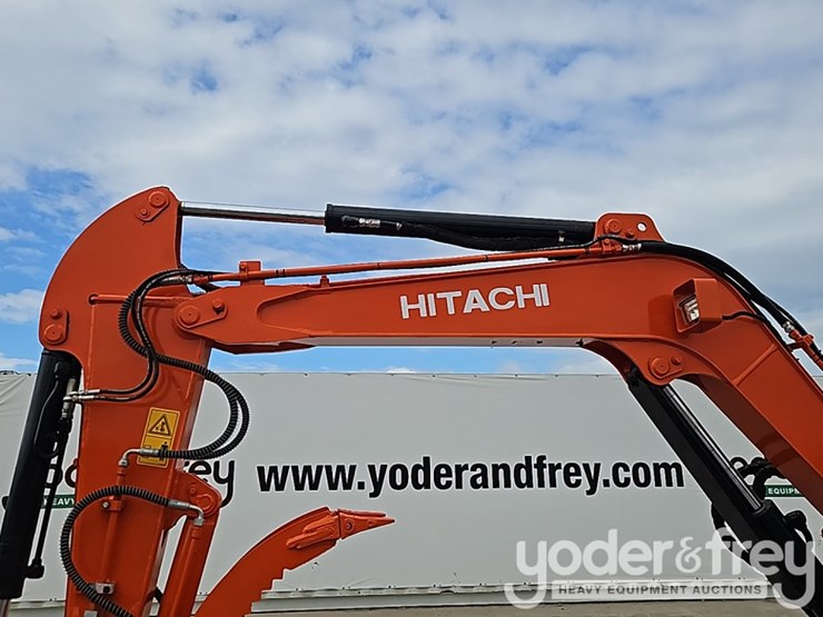 2011-hitachi-zx50u-3f-image-19