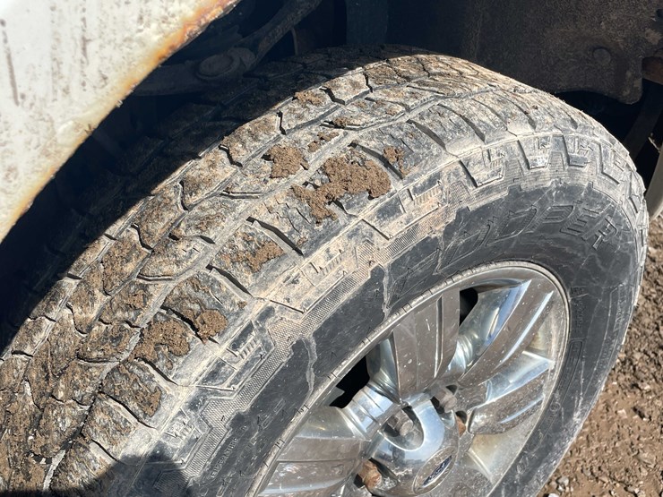 #5671-•-2012-f150-xlt-4x4-crew-cab-(has-wi-title)-image-16