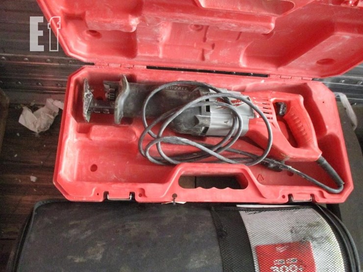 lot-of-various-milwaukee-hand-tools-image-3