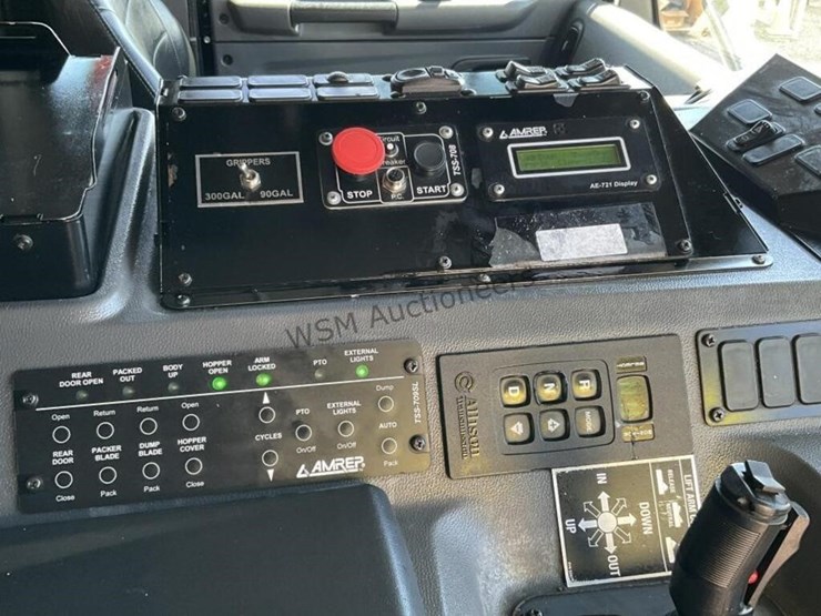 2018-peterbilt-520-image-21