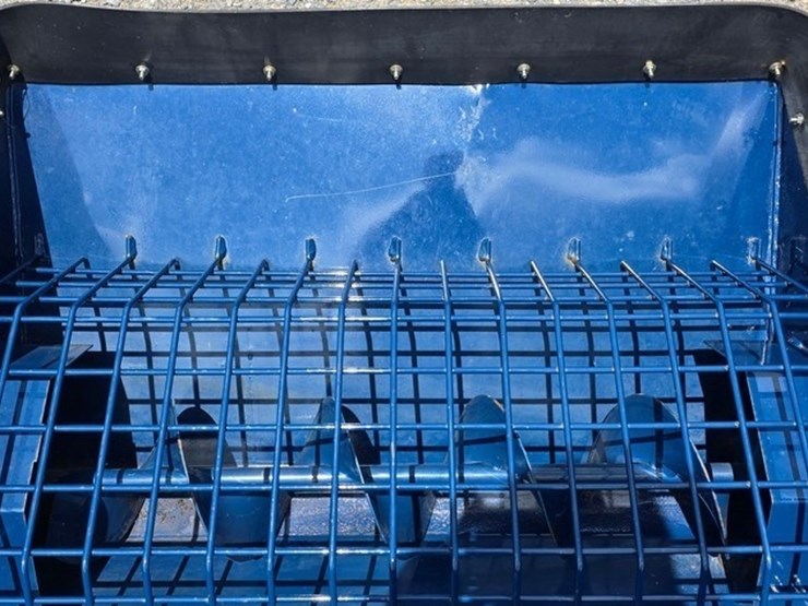 new-harvest-t862-8"x62'-transport-auger-image-8