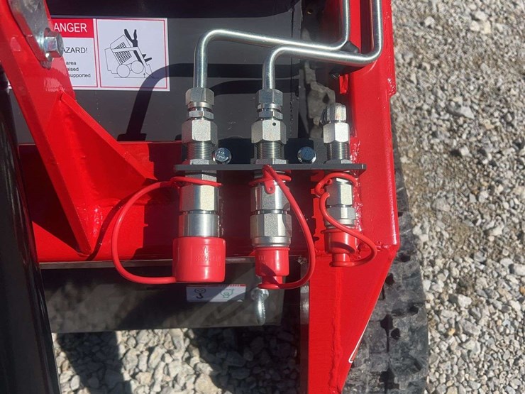 2026-agt-ysrt14-mini-skid-steer-image-10