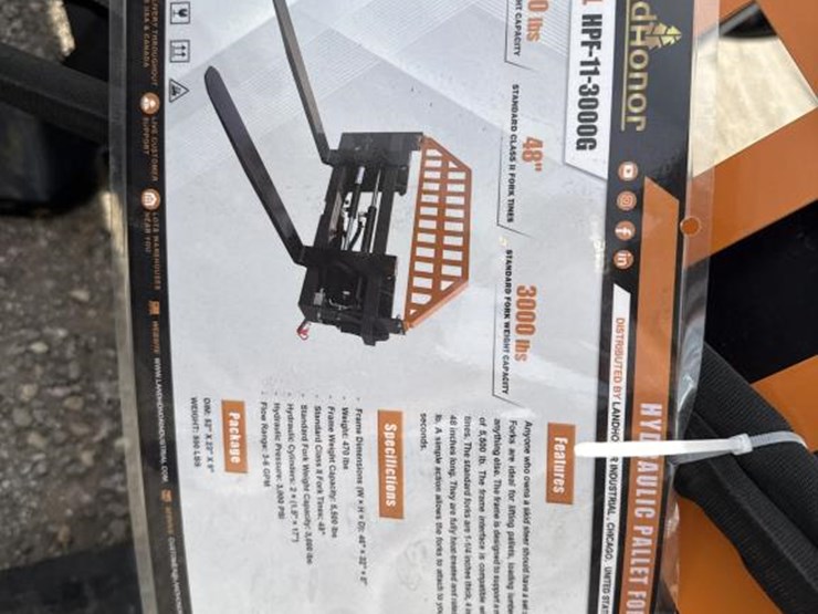 #30-•-48"-skid-steer-hydraulic-pallet-forks---land-honor-image-2