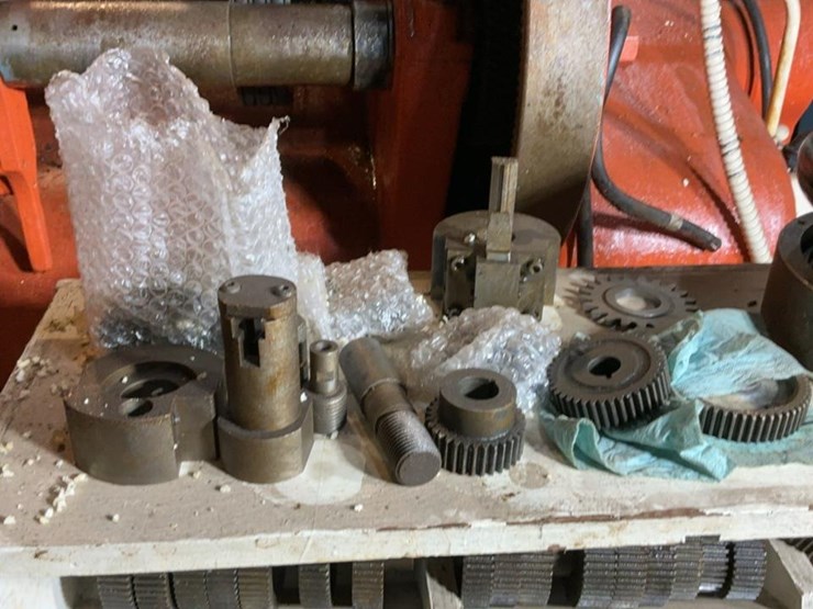 #232-•-shelf-and-contents-image-4