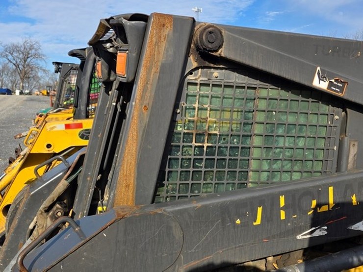 new-holland-ls180-image-25