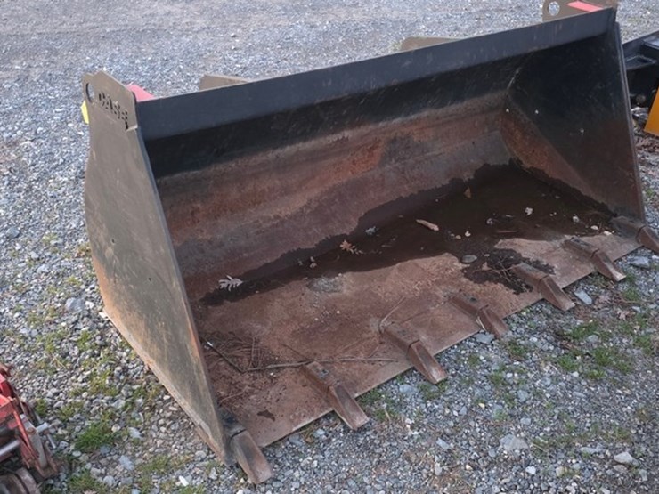 case-74"-tooth-loader-bucket-image-3