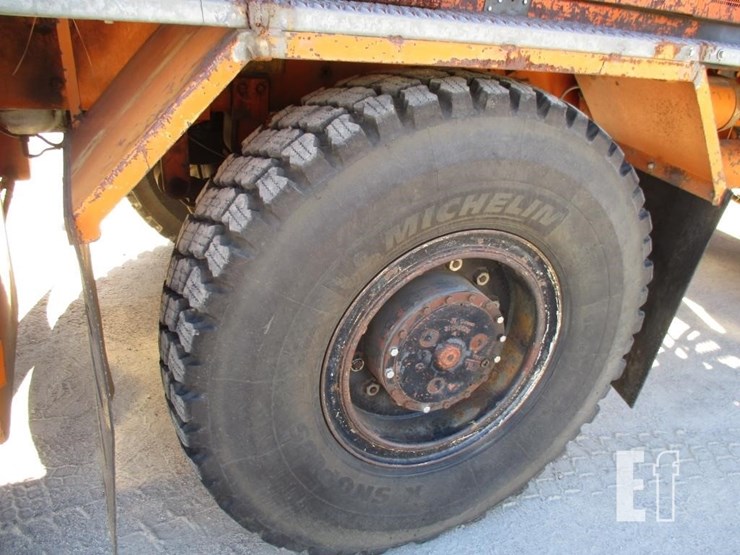 1992-caterpillar-c13-image-32