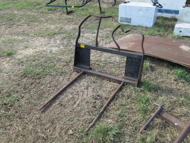 #44042-•-skid-steer-hay-fork-image-1