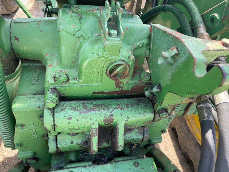 1961-john-deere-2010-image-44