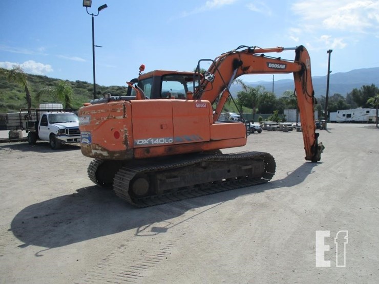 2010-doosan-dx140-lc-image-3