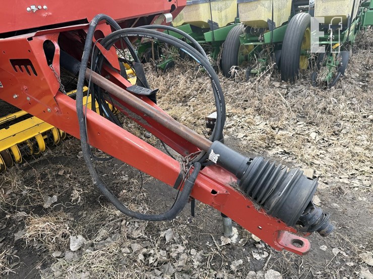 new-holland-br7090-image-2