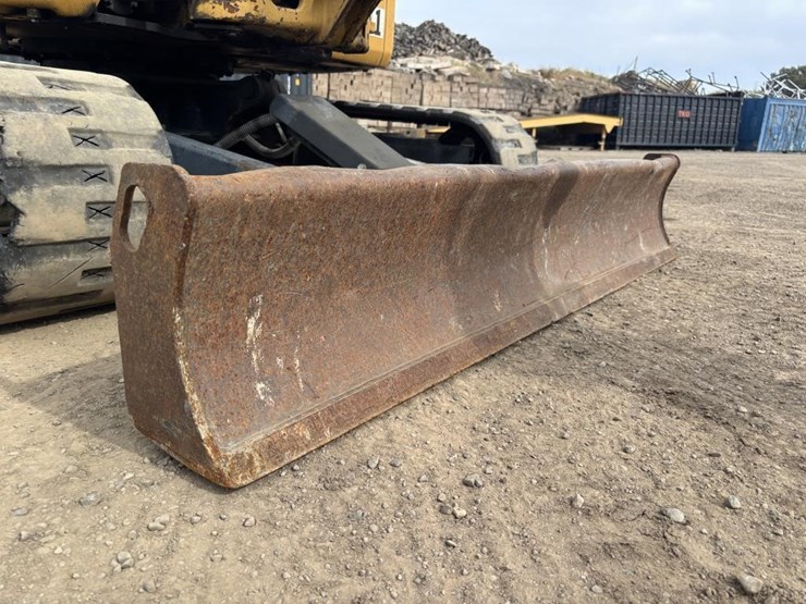 2010-caterpillar-303-image-10