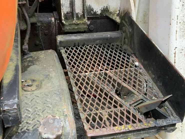 #303-•-mack-crane-truck-image-32