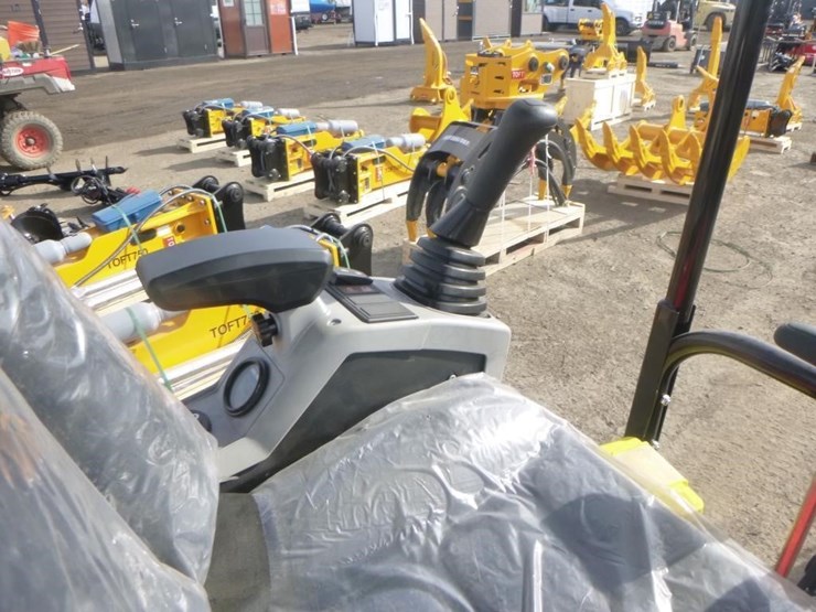 2025-tpm-20khydraulic-excavator-image-22