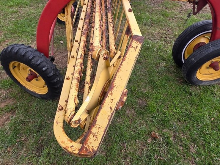 new-holland-256-image-14